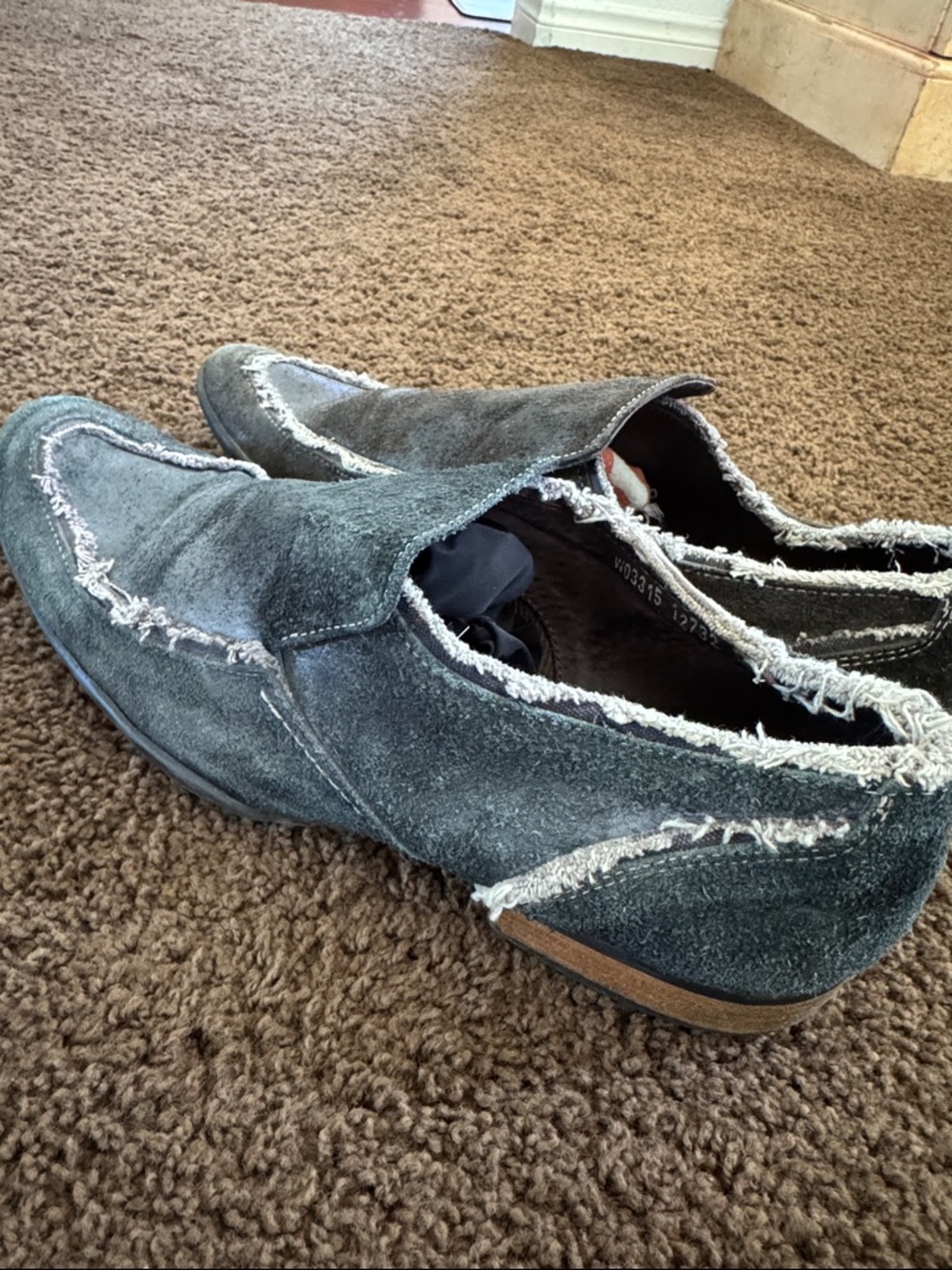 Kenneth Cole Reaction Teal-Green Suede Frayed Slip-On Loafers